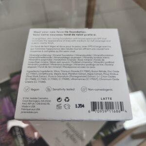skład pudru Jane Iredale na kartoniku z tyłu z kategorii puder mineralny prasowany poj 9.9 g